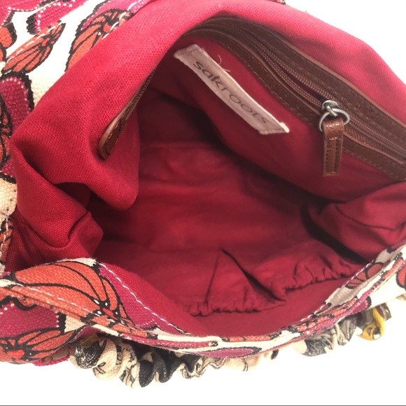 SOLD! Sakroots Peace Purse - Picture 6 of 8